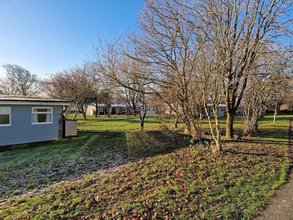 Caldon Holiday Chalet Sleeps 4 In Dartmouth Wifi Electric Inc Pet Friendly Екстериор снимка