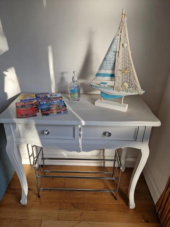 Caldon Holiday Chalet Sleeps 4 In Dartmouth Wifi Electric Inc Pet Friendly Екстериор снимка